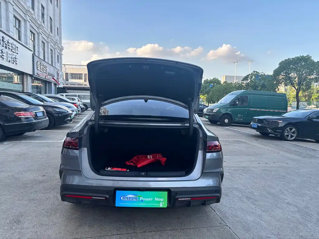 BYD Qin L — миниатюра 7