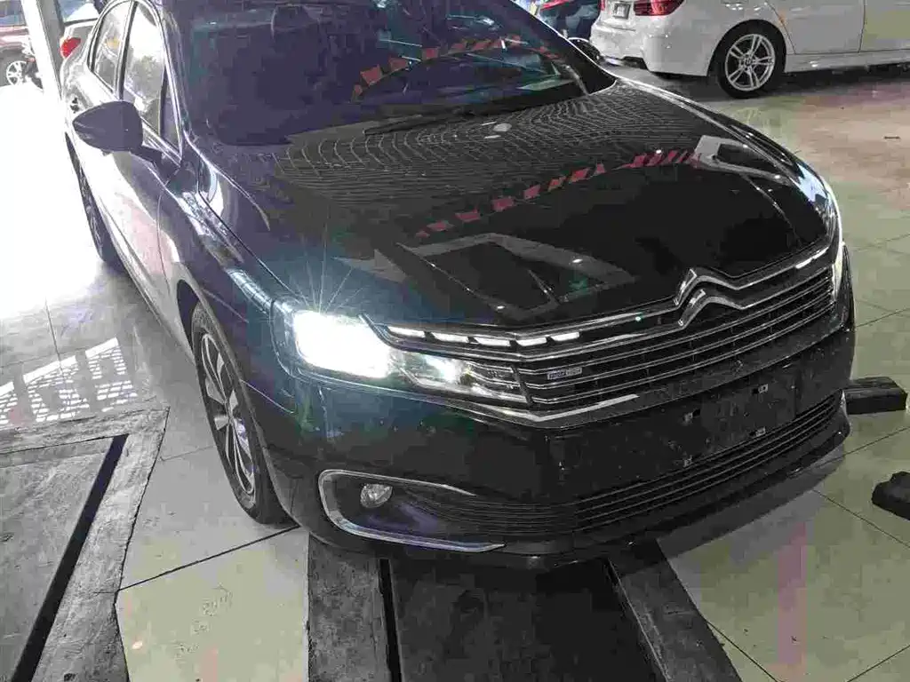 Citroen C6 — миниатюра 2