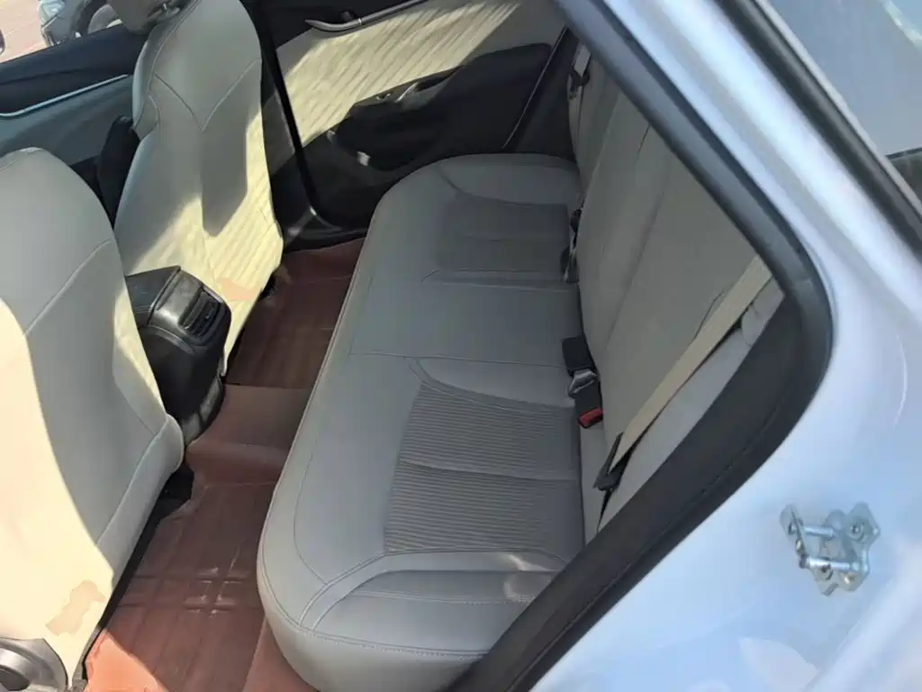 Buick Excelle — миниатюра 17