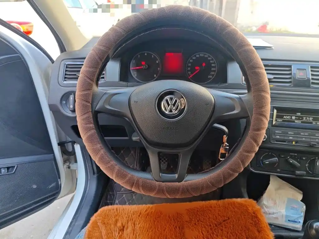 Volkswagen Santana — миниатюра 3