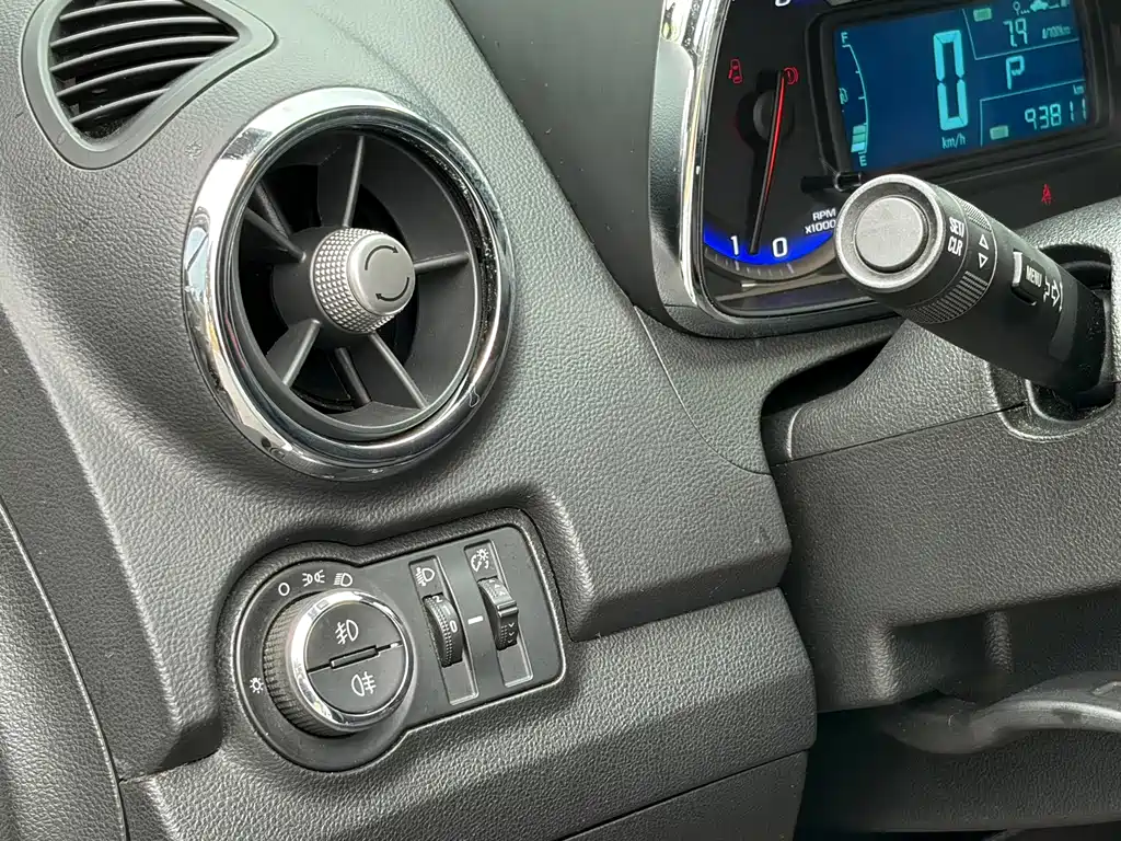 Chevrolet Trax — миниатюра 15