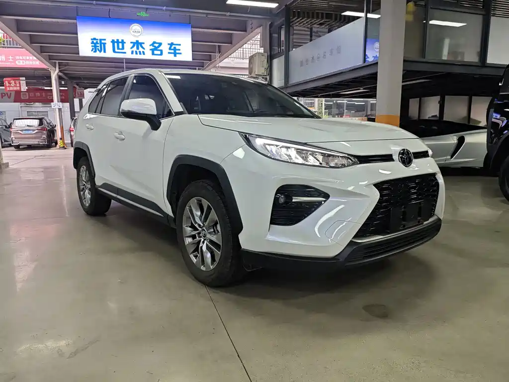 Toyota Wildlander — миниатюра 3