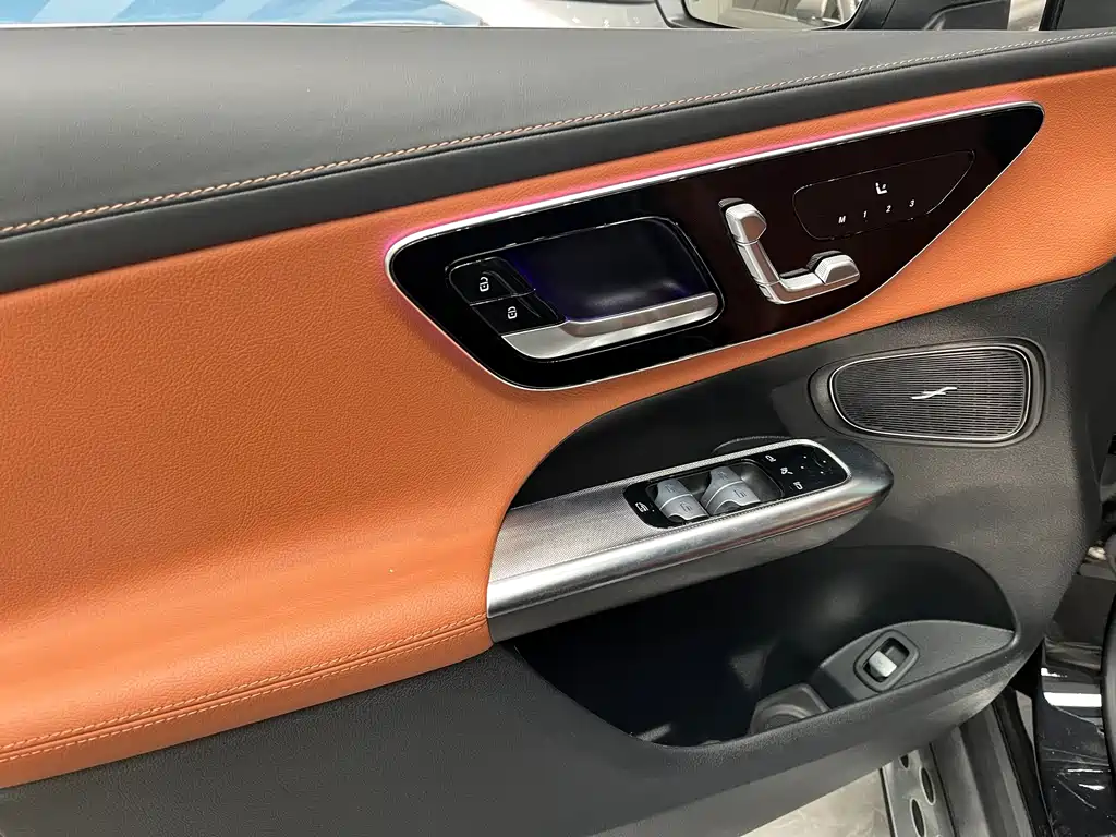 Mercedes-Benz GLC — миниатюра 4