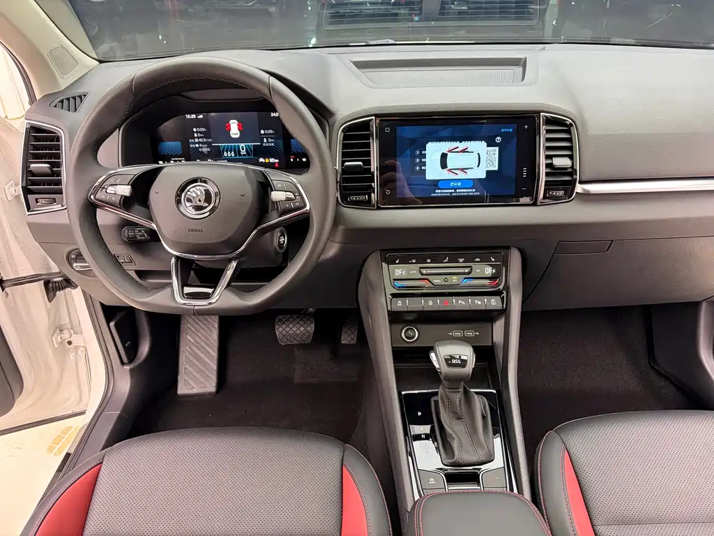 Skoda Karoq — миниатюра 8