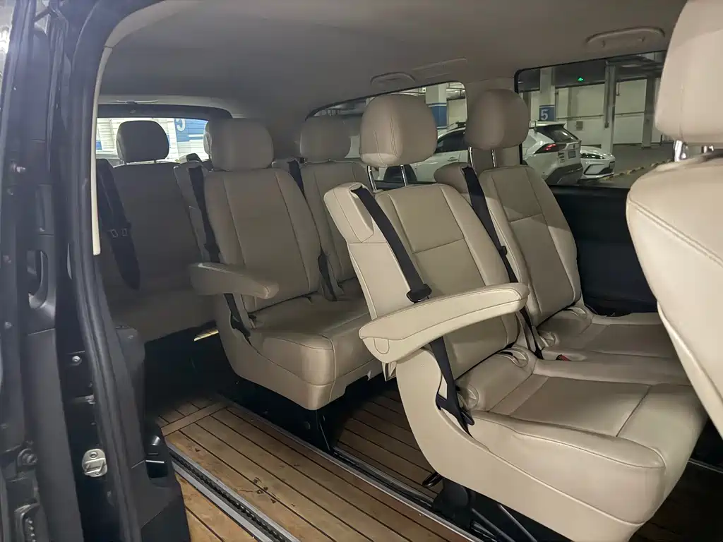 Mercedes-Benz Vito — миниатюра 7