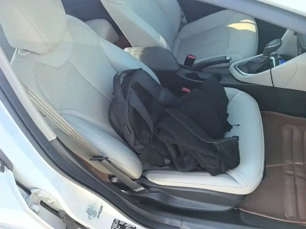 Buick Excelle — миниатюра 25