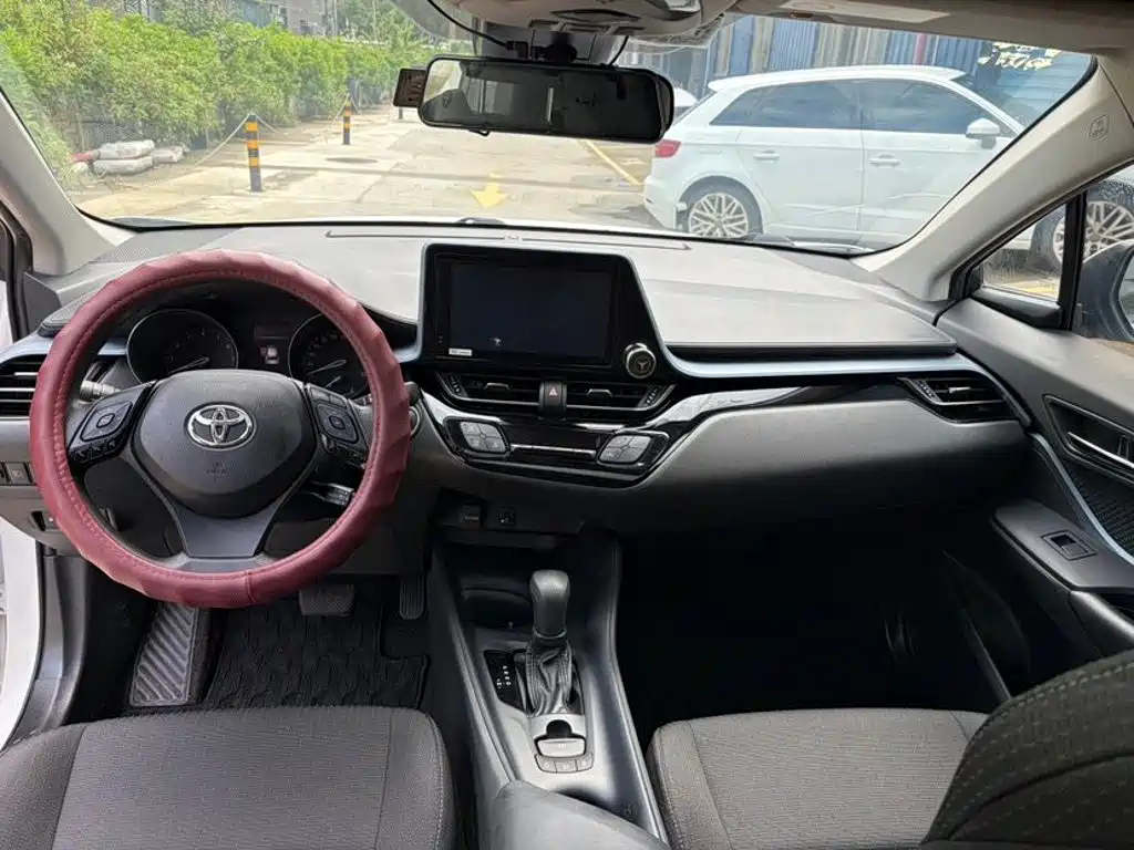 Toyota IZOA — миниатюра 6