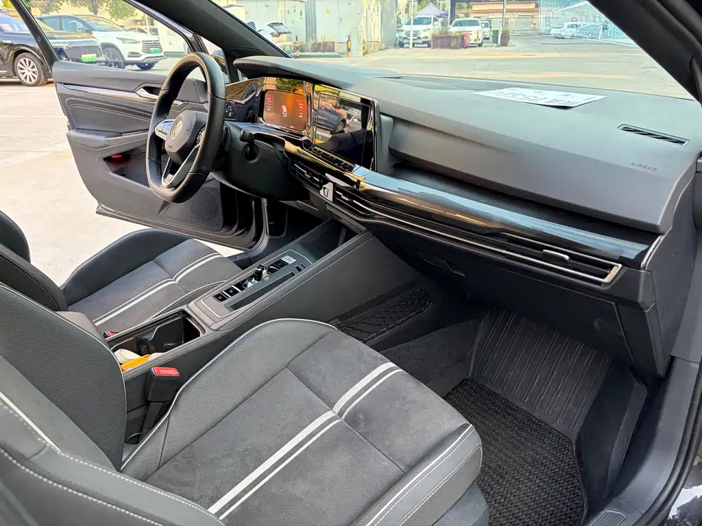 Volkswagen Golf — миниатюра 16