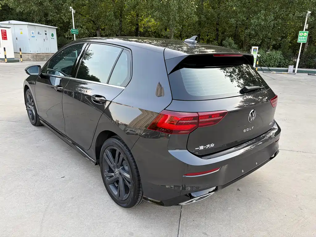 Volkswagen Golf — миниатюра 4