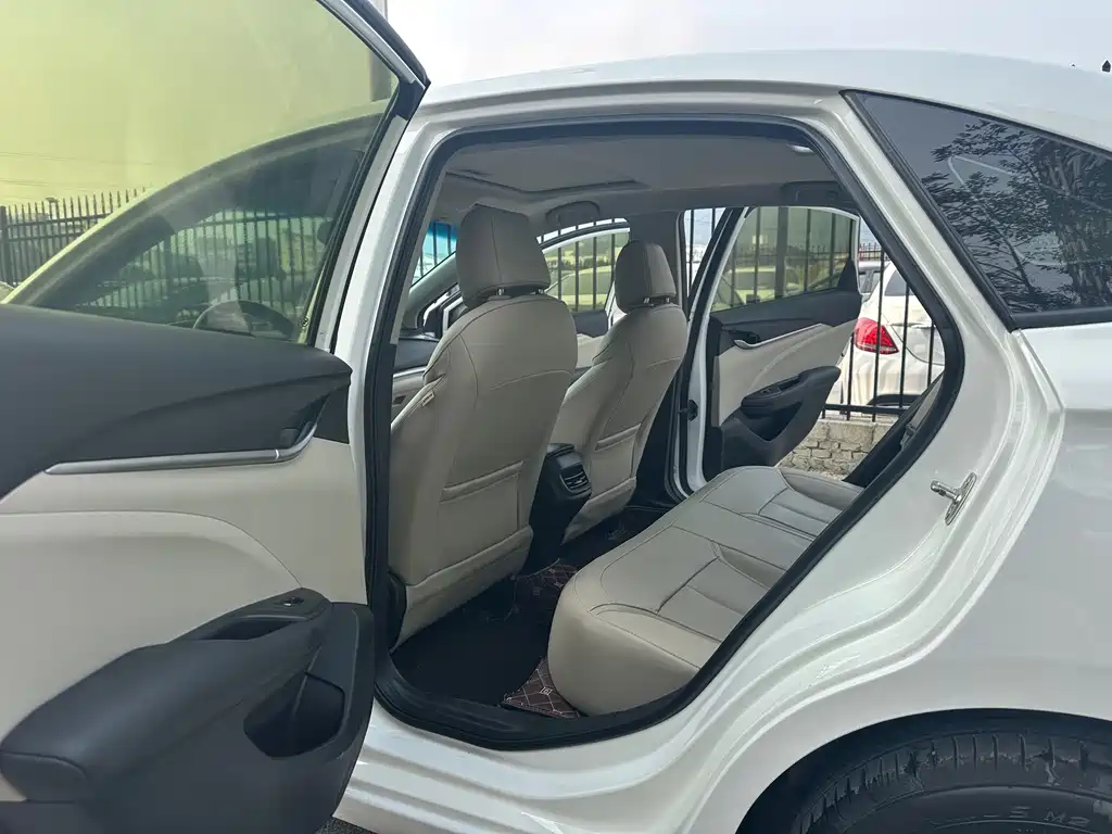 Buick Excelle — миниатюра 6