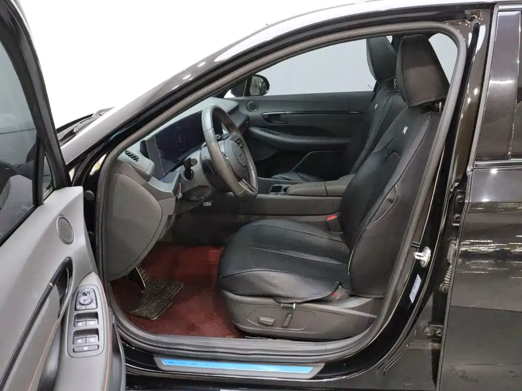 Hyundai Sonata — миниатюра 11
