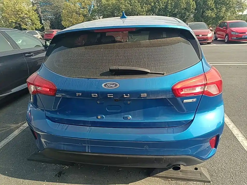 Ford Focus — миниатюра 6