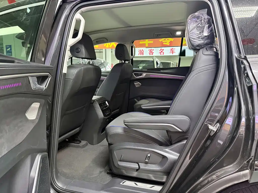 Volkswagen Talagon — миниатюра 7