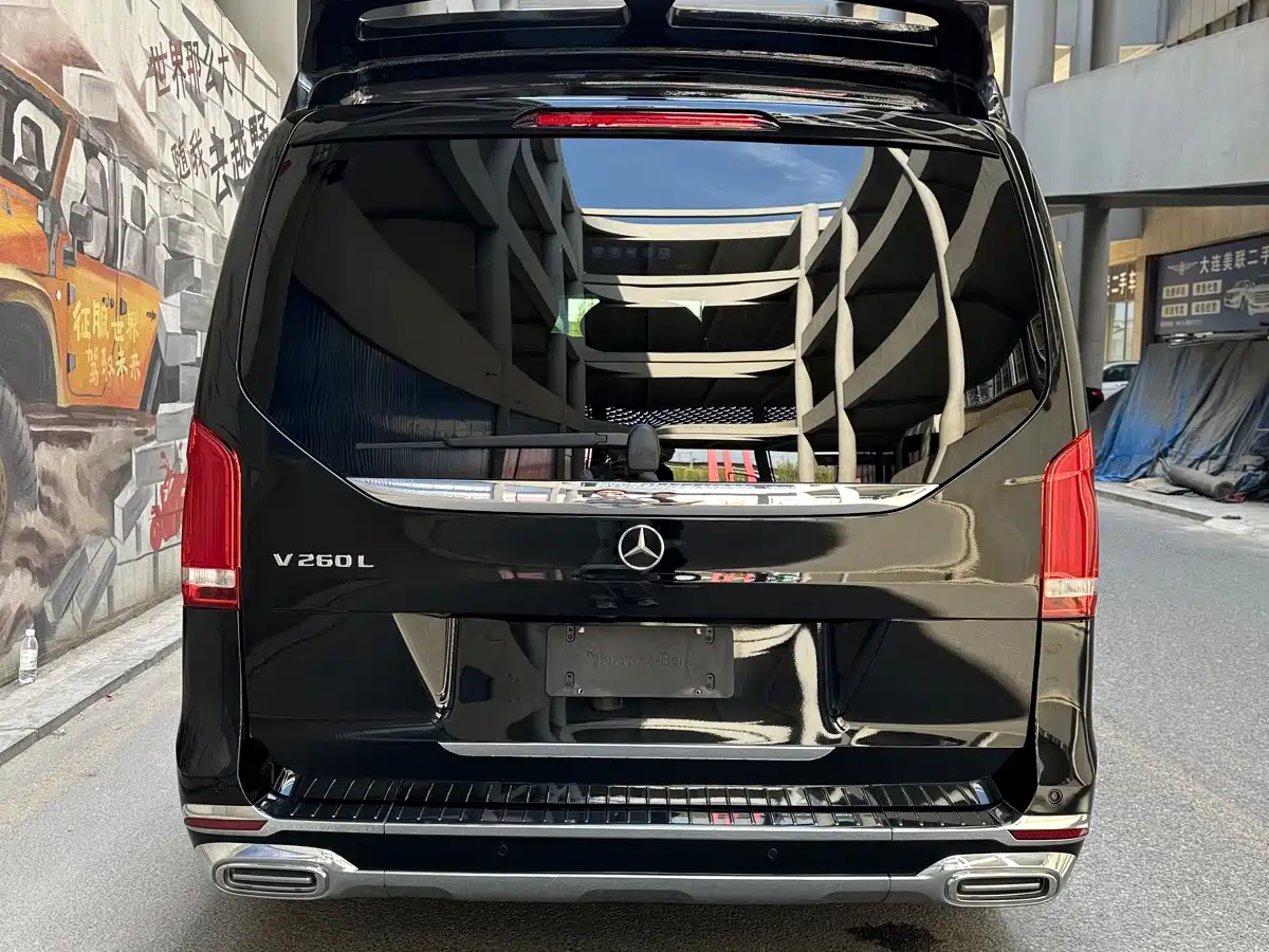Mercedes-Benz V-Class