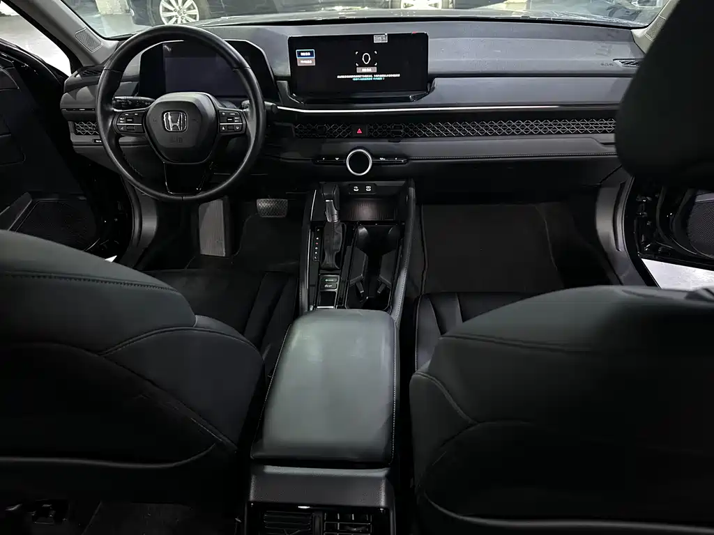 Honda Accord — миниатюра 8