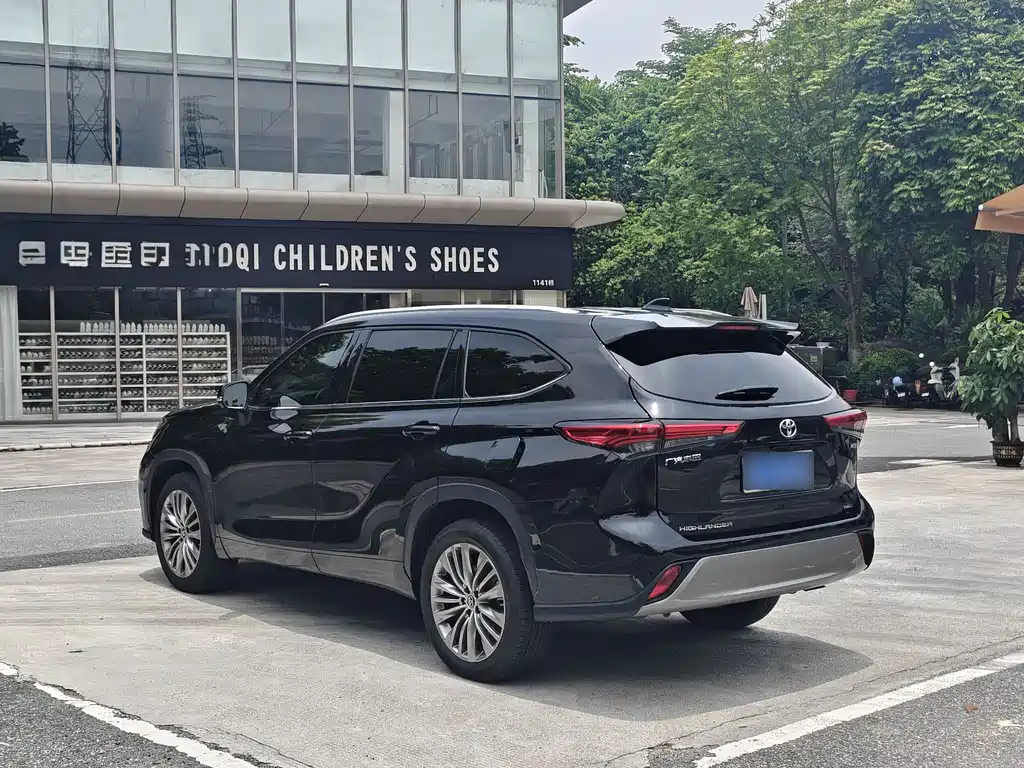 Toyota Highlander 2022 380T Luxury 7 мест