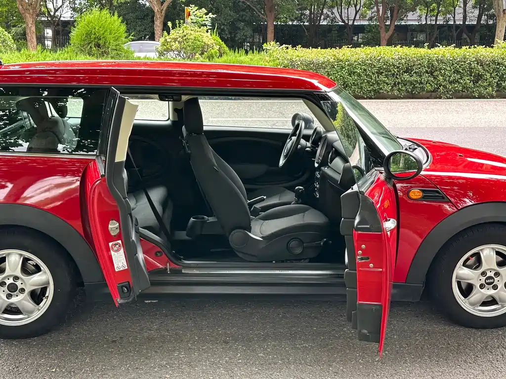MINI Mini Clubman — миниатюра 12