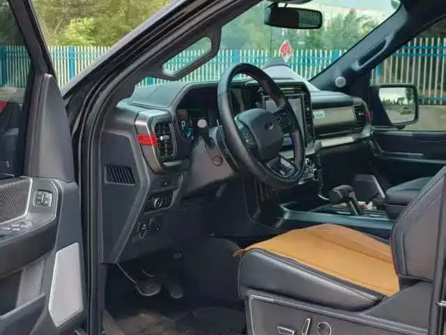 Ford F-150 2025 3.5T AT