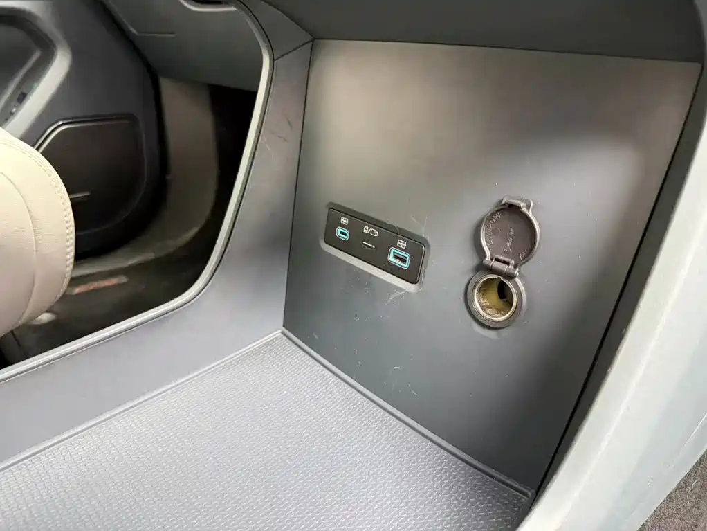 BYD Xia — миниатюра 28
