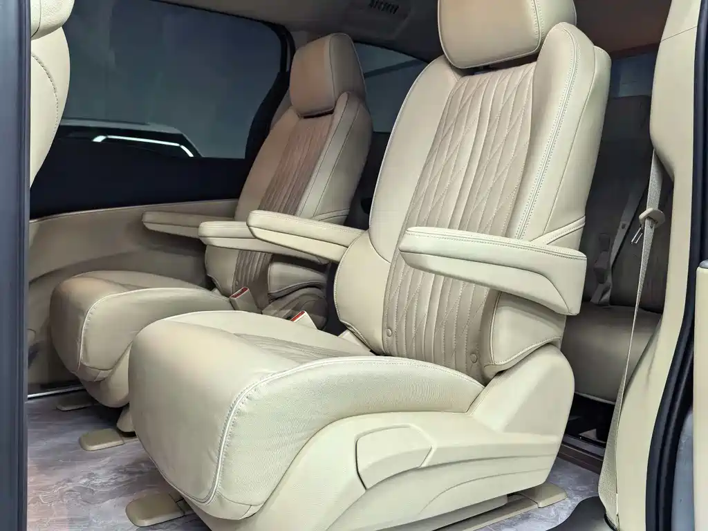 Buick GL8 2023 Luxury