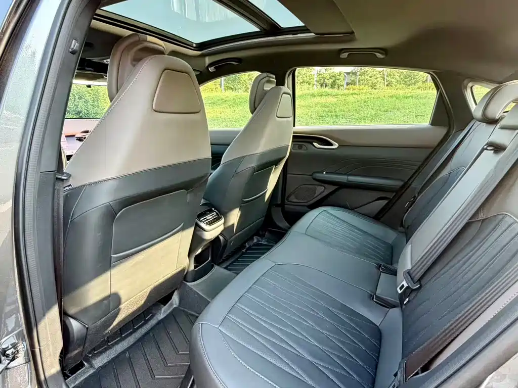 Changan Eado — миниатюра 5