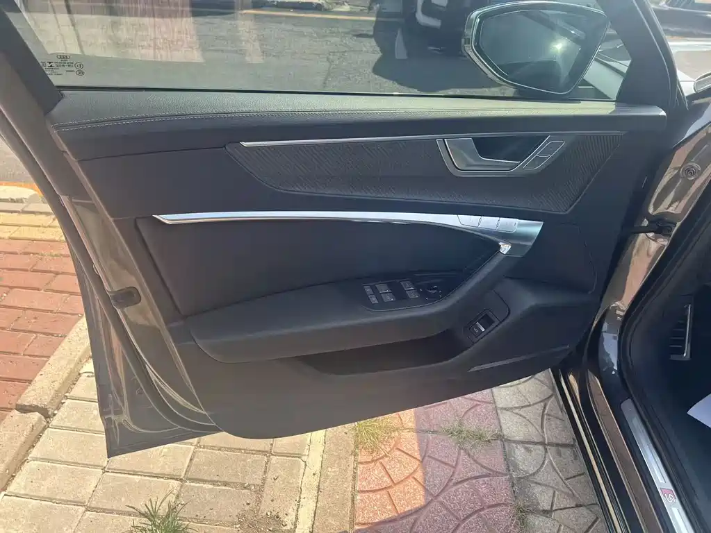 Audi S6 — миниатюра 3