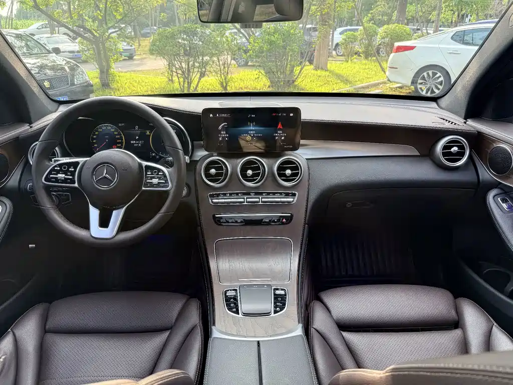 Mercedes-Benz GLC — миниатюра 9