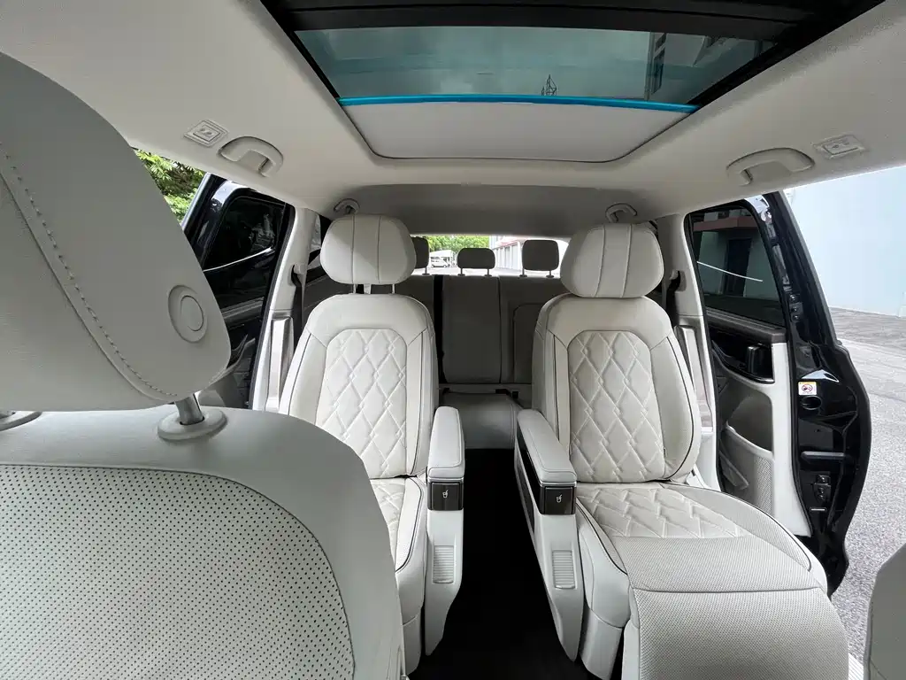Volkswagen Viloran 2022 380TSI Luxury