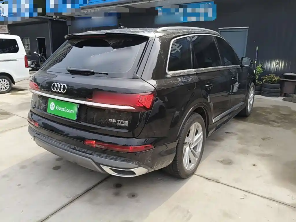 Audi Q7 2023 45 TFSI quattro S line Sport