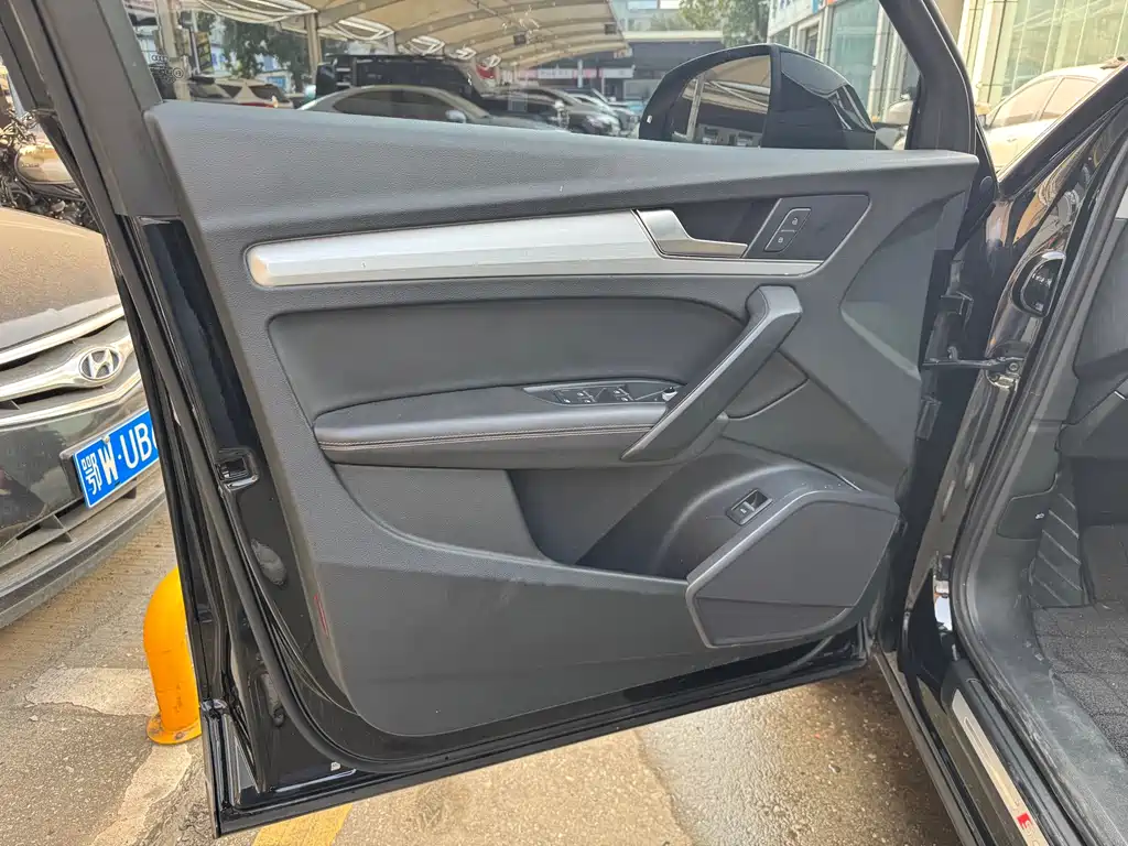 Audi Q5L — миниатюра 10