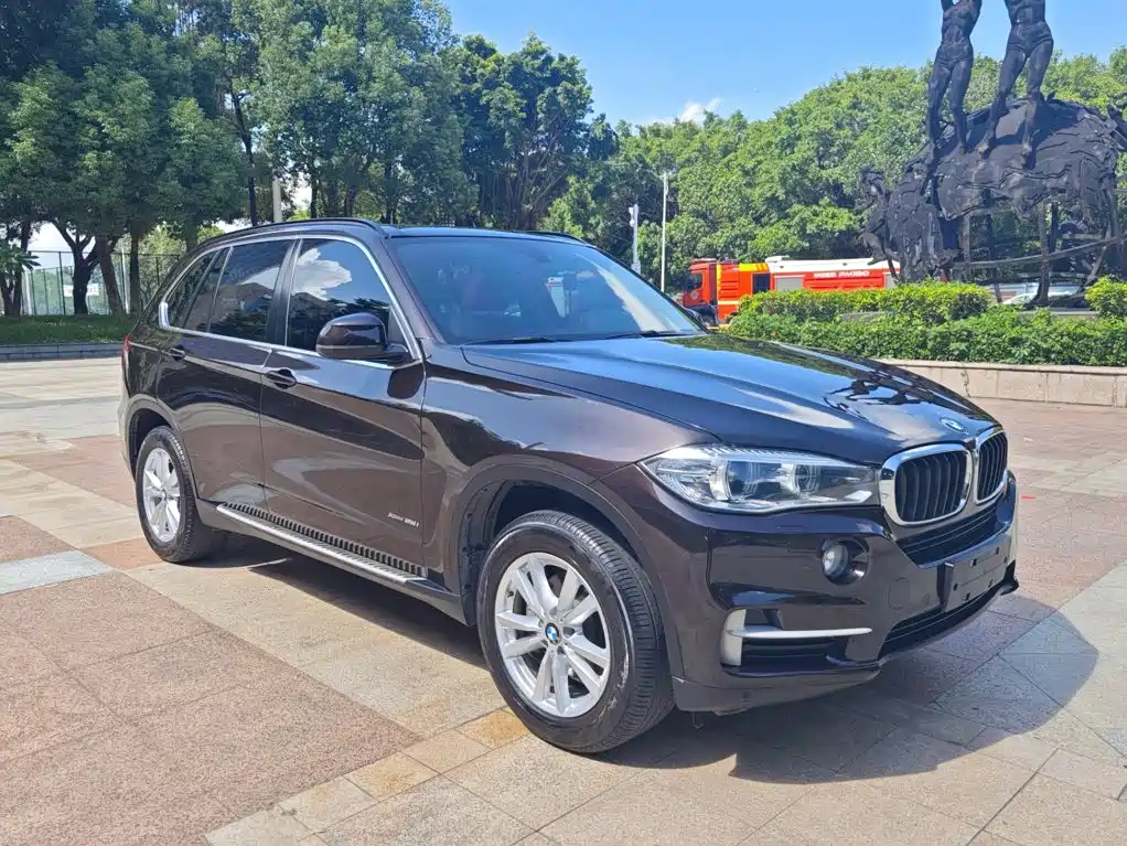 BMW X5 (Import) — миниатюра 3