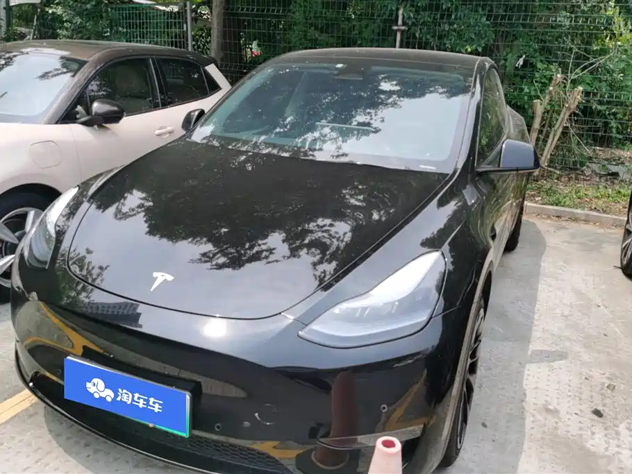 Tesla Model Y 2023