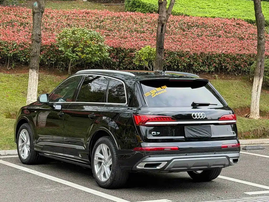 Audi Q7 2021 55 TFSI quattro S line Sport