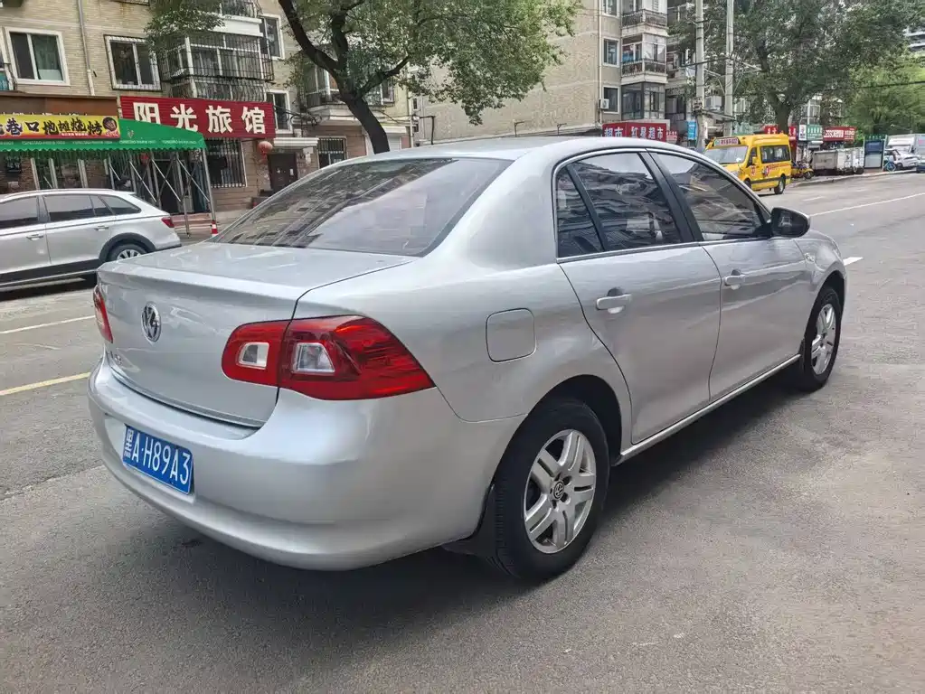 Volkswagen Bora 2011 1.6L AT Comfort