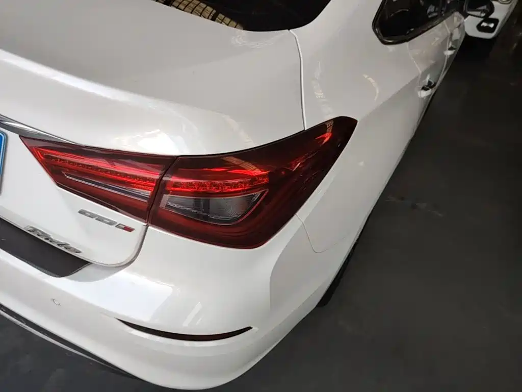 Changan Eado — миниатюра 8