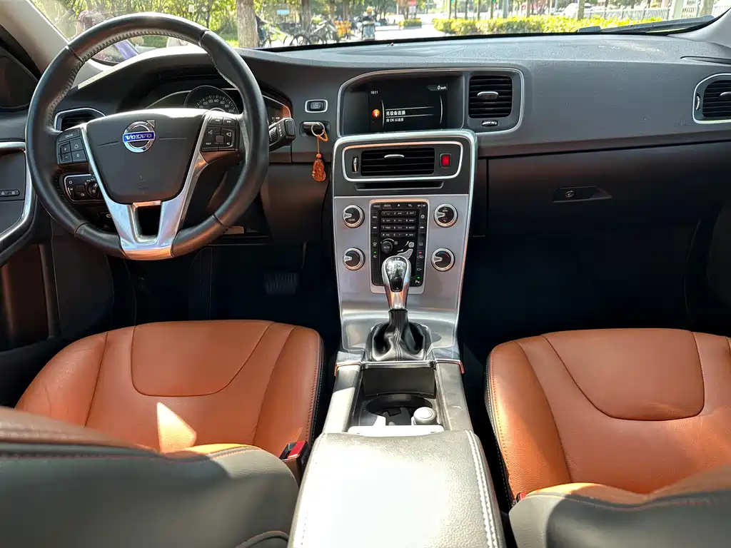 Volvo S60 — миниатюра 10
