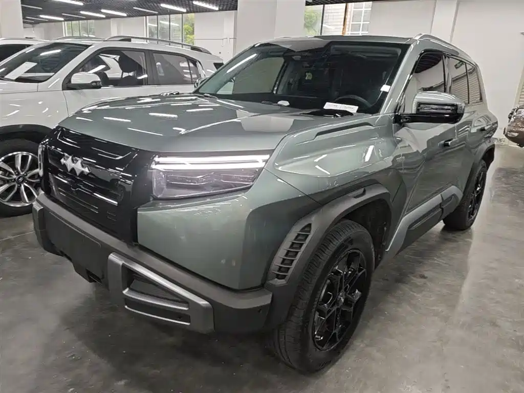 Fang Cheng Bao Titanium 3 2025