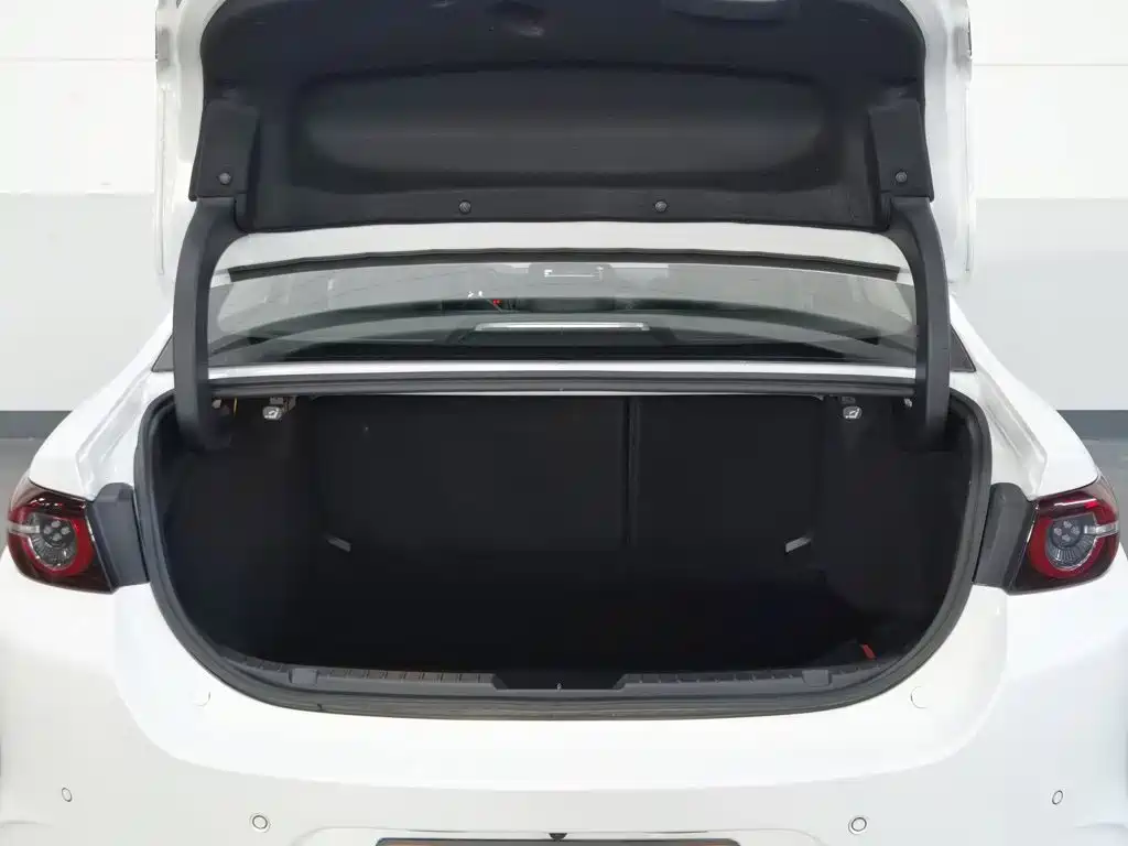Mazda 3 Axela — миниатюра 16