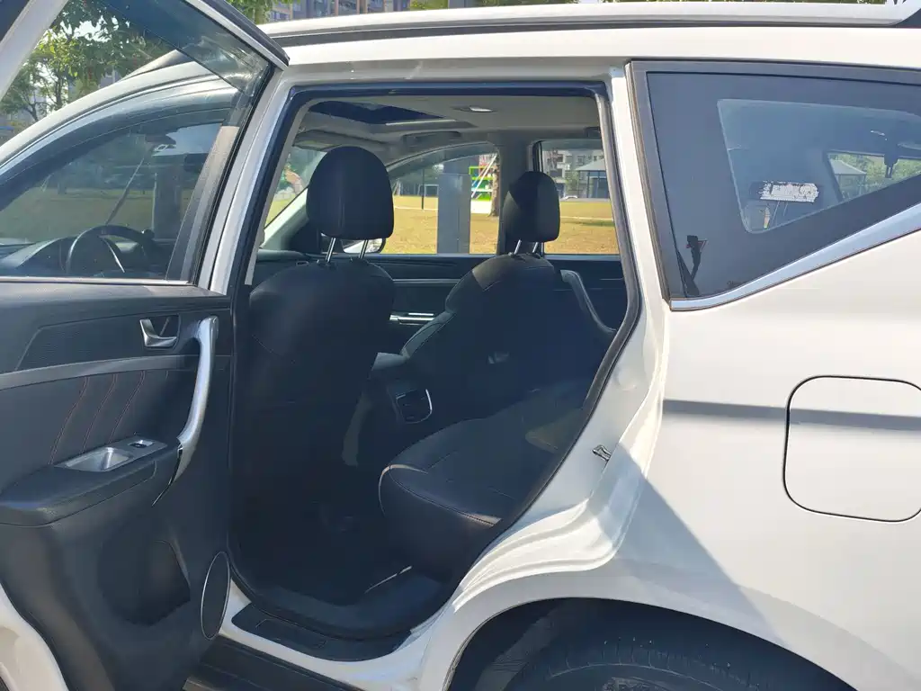 Haval M6 — миниатюра 5