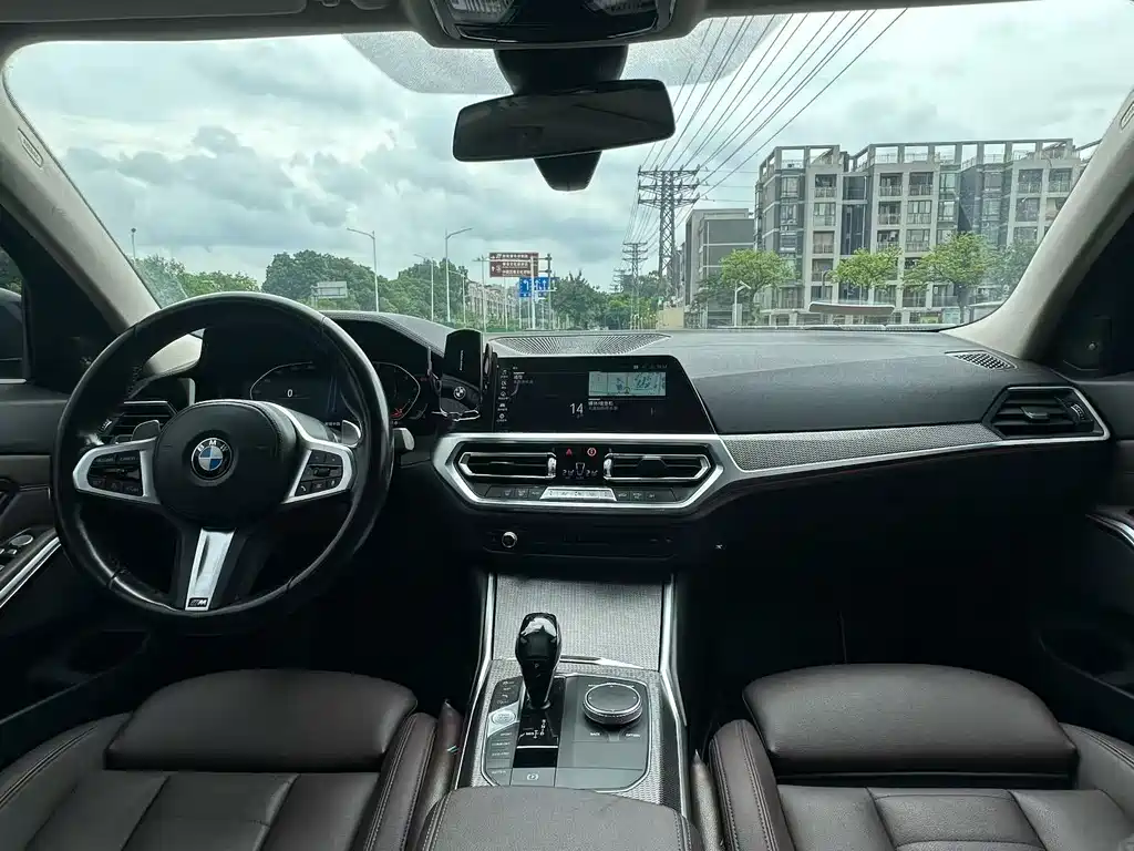 BMW 3 Series — миниатюра 8