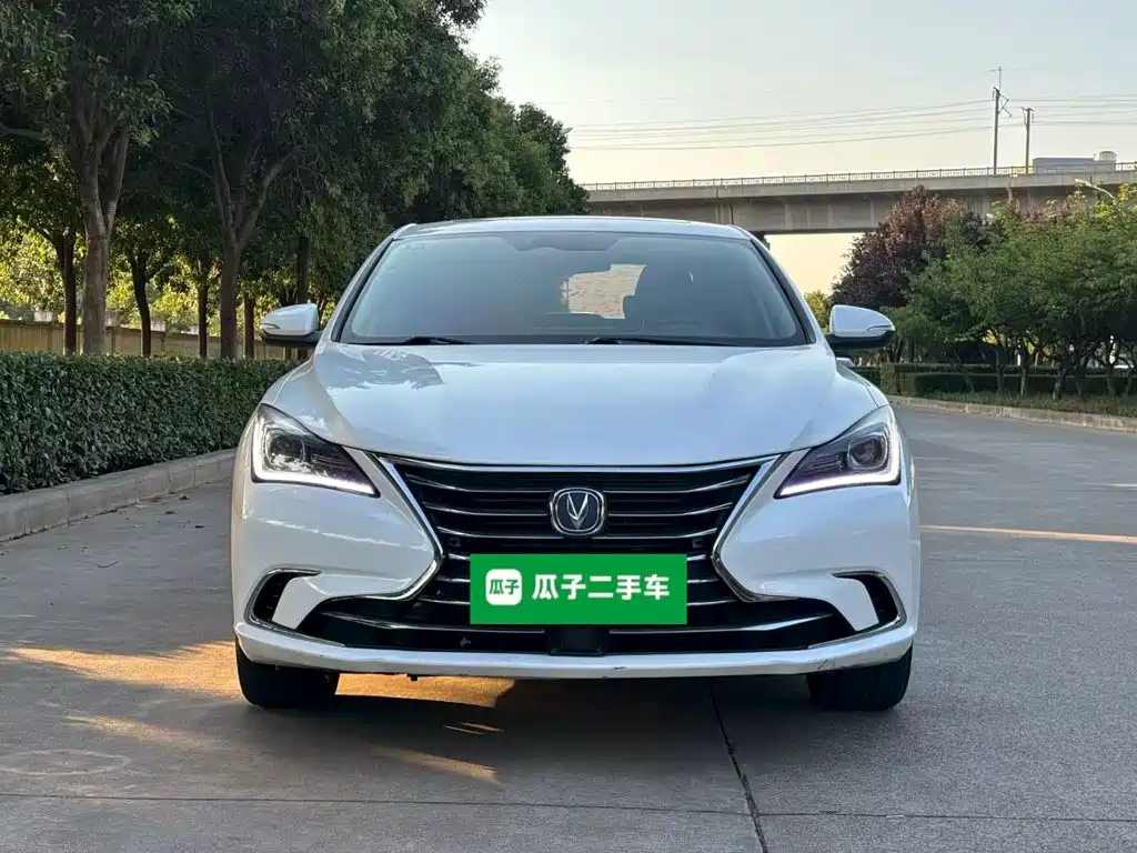 Changan Eado — миниатюра 3
