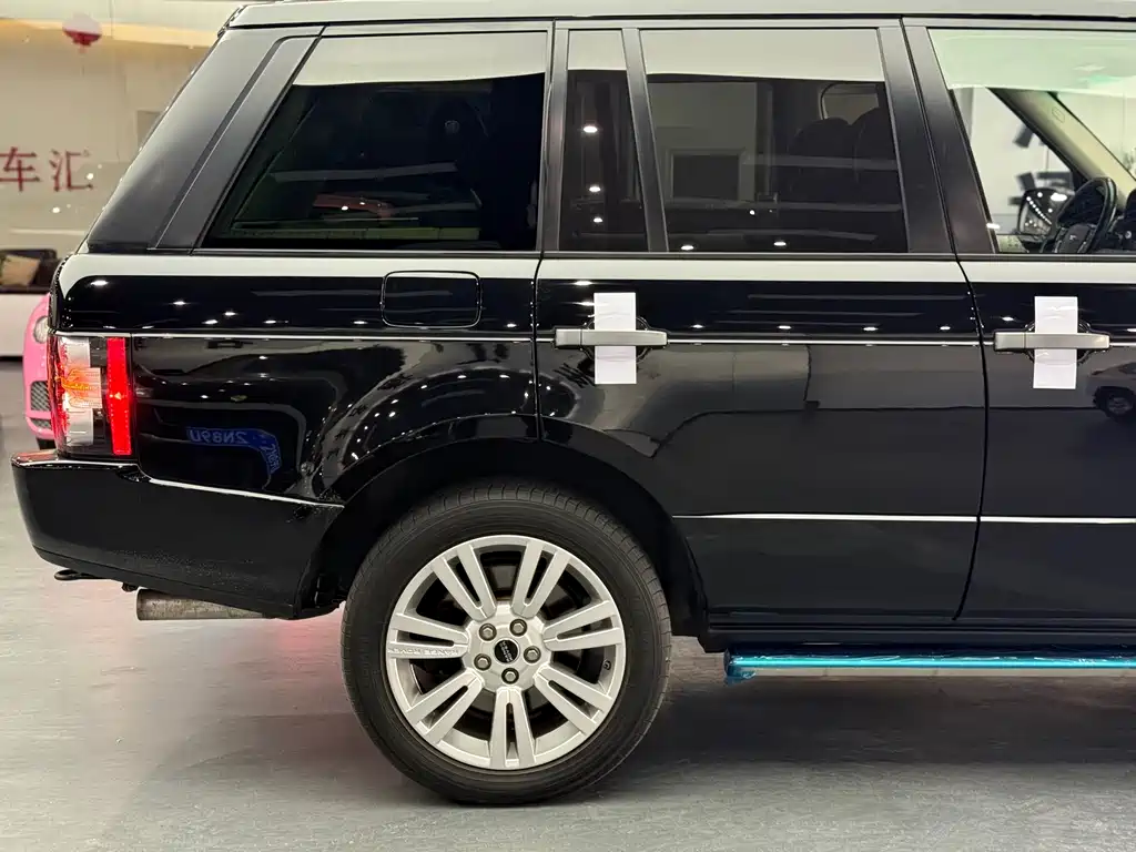 Land Rover Range Rover — миниатюра 8
