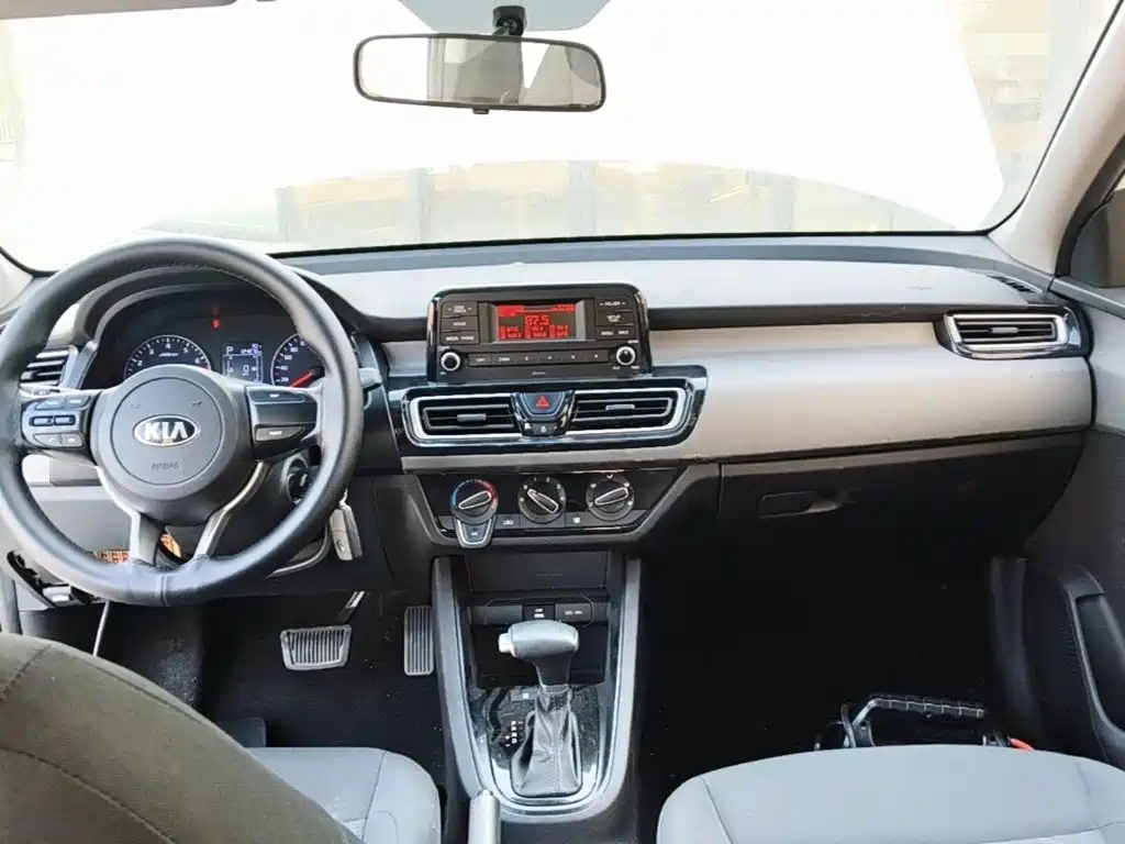Kia Forte — миниатюра 10