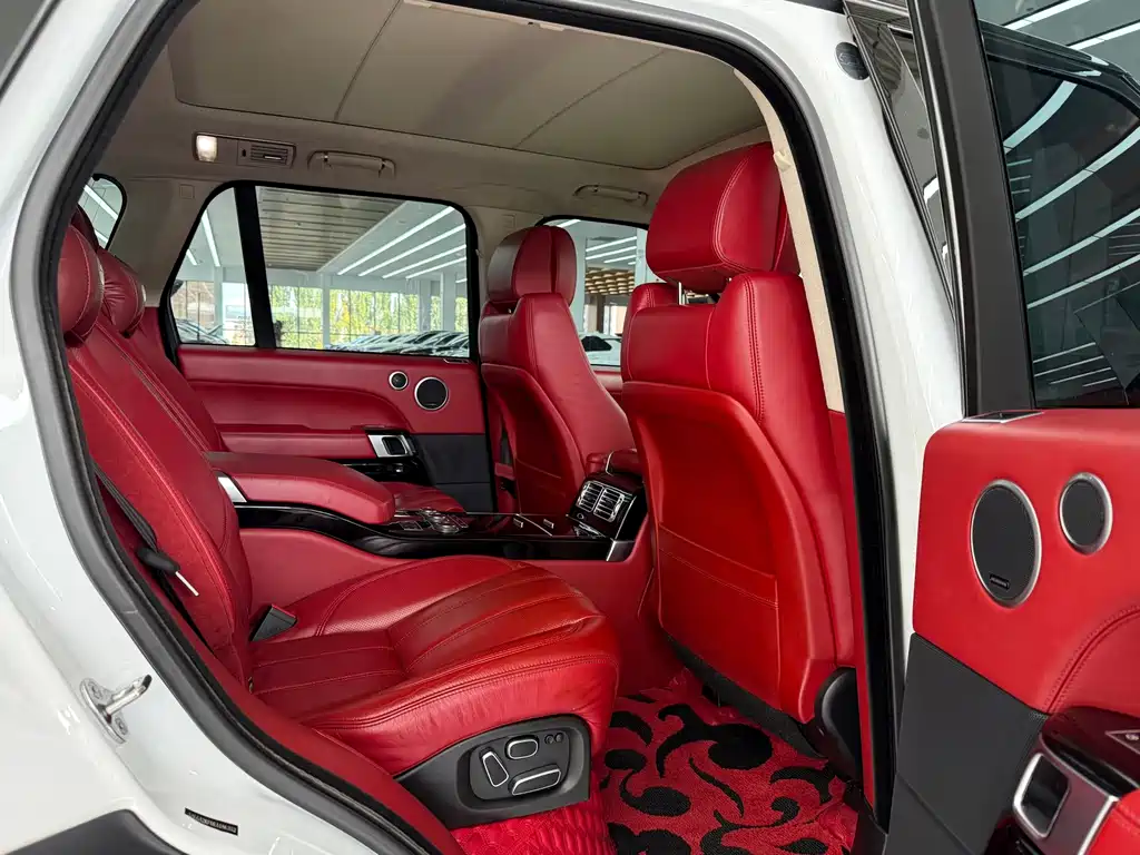 Land Rover Range Rover — миниатюра 14