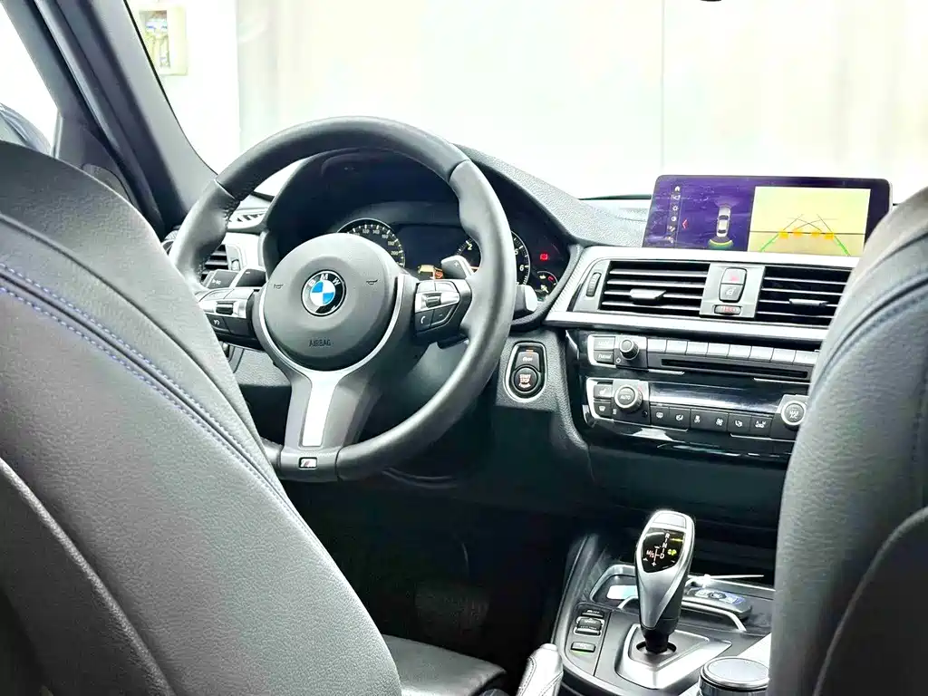 BMW 3 Series — миниатюра 4