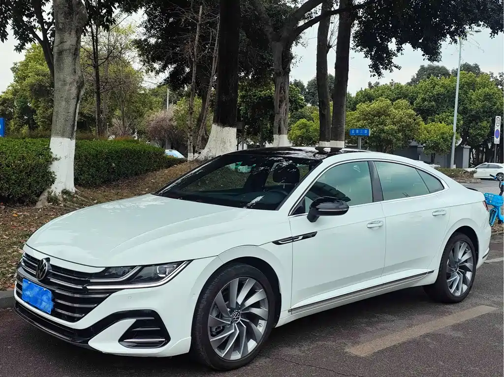 Volkswagen CC 2024