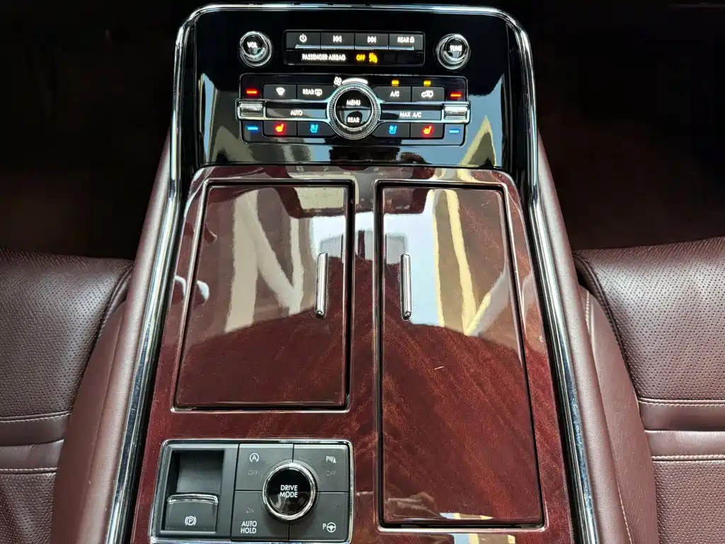 Lincoln Navigator — миниатюра 15