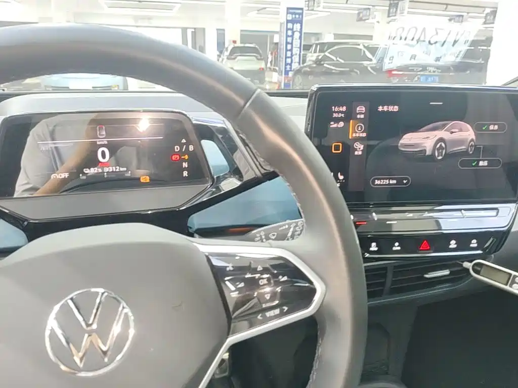 Volkswagen ID.3 — миниатюра 12