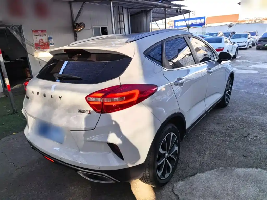 Geely Emgrand GS — миниатюра 7