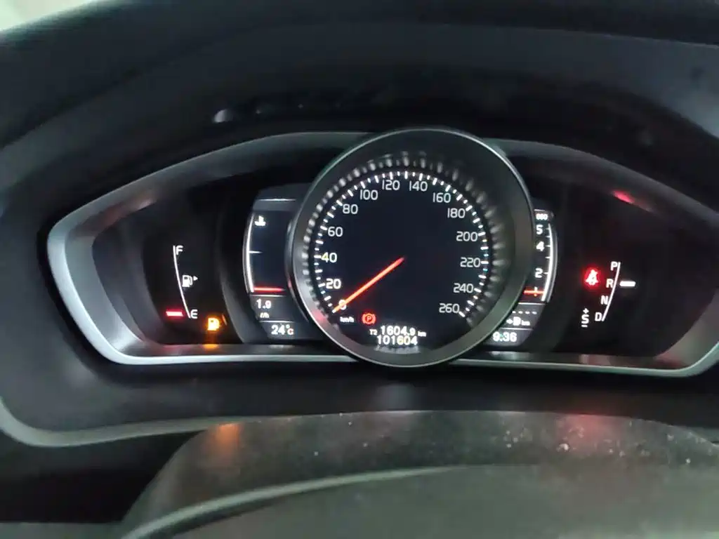 Volvo V40 — миниатюра 12